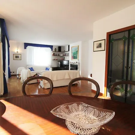 Holiday home Signorile Vicino Al Maggiore